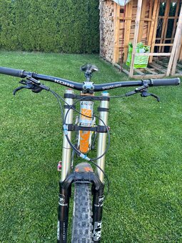 Downhill bicykel yt tues2016 - 4