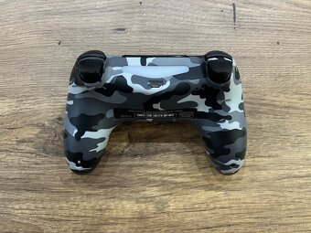 Ovládač na PS4 - 4