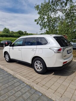 Mitsubishi Outlander 2.0i MIVTEC 110kw 150ps naj 179 tkm - 4