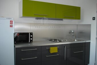 Rodinný dom so záhradou a parkingom – Trnávka - 4