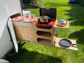 Karavan, obytný príves. - 4