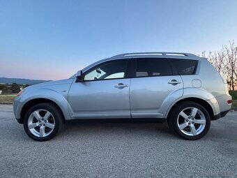 Mitsubishi Outlander 4x4 2.0 diesel 103 kw - 4