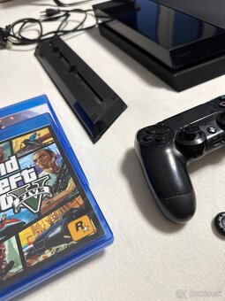 Predám PS4 s príslušenstvom - 4