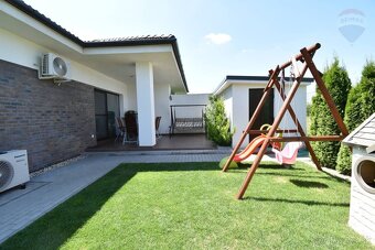 Na predaj: Perfektný rodinný dom v dvojdome s tepelným čerpa - 4