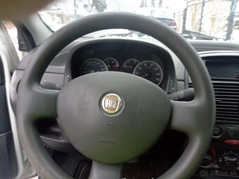 FIAT Punto 1,2 benzín 44 kW - 4
