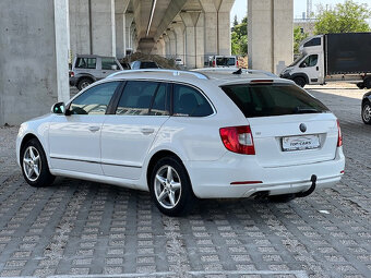 Škoda Superb Combi 2.0 TDI CR 140k Elegance DSG Automat - 4