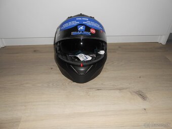 Predam krasnu novu moto prilbu znacky SHARK EVO GT BLANK MAT - 4