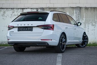 Škoda Superb Combi 2.0 TDI Sportline DSG - 4
