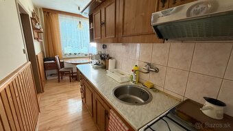 Ponúkam Vám na predaj veľkometrážny byt v centre mesta . - 4