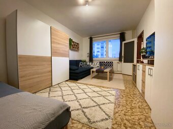 VEĽKOMETRÁŽNY 1-IZBOVÝ BYT, KLOKOČINA, 42m2, LÓGIA - 4