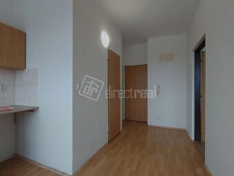 Jednoizbový byt neďaleko centra Zvolena - 4