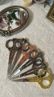 Viacfarebné zdobené nožnice 12 cm - 4