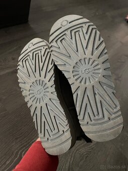 Dámske sivé UGG čižmy s mašľou - 4