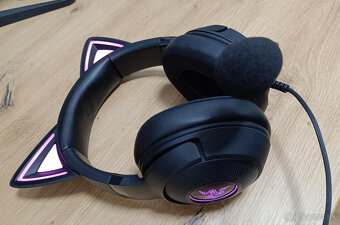 Herní sluchátka Razer Kraken Kitty V2 Chroma + stojan - 4