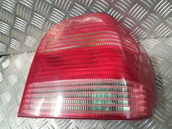 Zadné svetlo - VW POLO 6N - 4