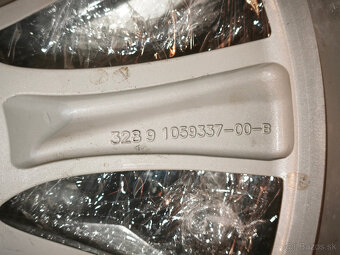 NOVÁ SADA DISKOV - Tesla Model S - 19" alu so snímačmi - 4