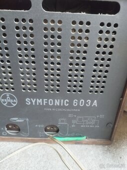 Staré rádio Tesla - 4