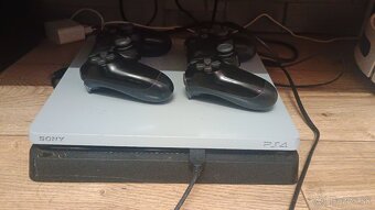 PS4 plus volant Logitech g29 - 4