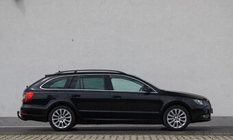 Škoda Superb Combi 2.0 TDI CR 170k Elegance 4x4 DSG - 4
