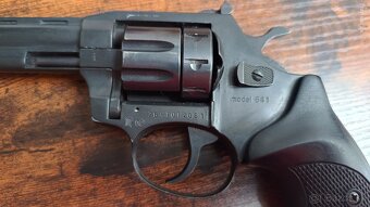 Flobert revolver ALFA 641 cal. 6mm - černý - 4