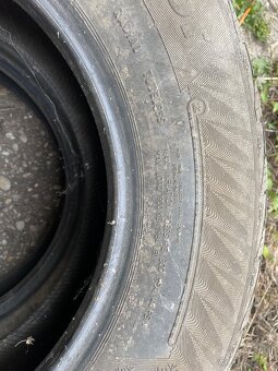 Predám pneu zimné 2ks. 225 75 R16 - 4