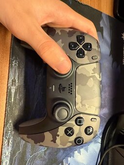 PS5 DualSense Wireless Controller – Gray Camo (výborný stav) - 4