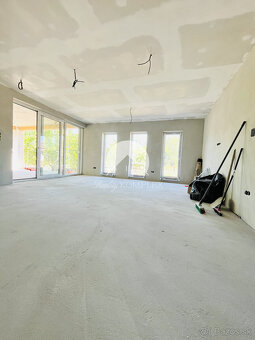 Reality KOMPLEX s.r.o., Vám ponúka na predaj 4-izbový dvojdo - 4