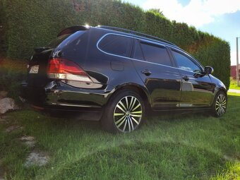 Volkswagen Golf 6 Variant 1.6 TDI Highline - 4