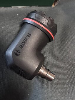 Vrtaci skrutkovač Bosch + nastavce - 4