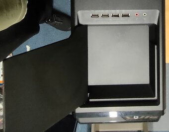 Acer Aspire E5-230 Základný herný pc - 4