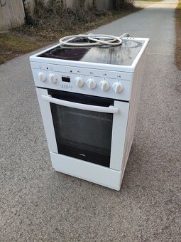 Elektrický sporák / rúra Mora - 4