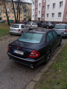 Mercedes-Benz E500 W211 (2003) – 225 kW - 4