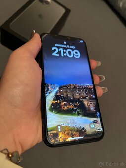 iPhone 11 pro Midnight green - 4