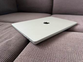 MacBook Pro 16 inch M1 2021 silver - 4