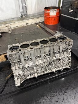 Blok motora m57 210kw 306d5 - 4