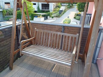 Drevená záhradná/balkónová hojdačka so strieškou - 4