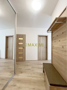Malacky centrum- nový, slnečný 2i byt + garáž - 4