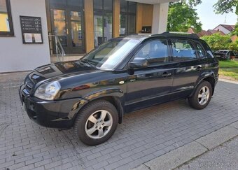 Hyundai Tucson 2,0 i CRDI VGT 4x4 ACTIVE nafta manuál 103 kw - 4