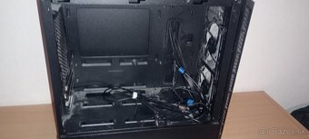 Predám skriňu pre PC - 4