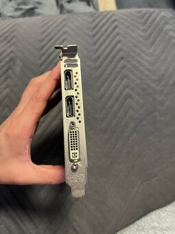 NVDIA QUADRO K2000 Grafická karta - 4