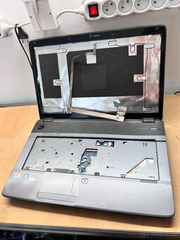 Predám pokazený notebook na náhradné diely zn.Acer 7736 - 4