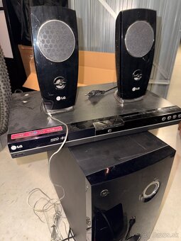 LG domáce kino so subwooferom a reproduktormi - 4