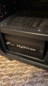 Herny PC i5 3.3GHz RX580 nitro+ - 4