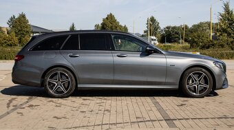 Mercedes Benz E 300 de T Avantgarde (2020) - 4