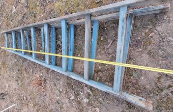 Darujem starý dvojitý 2,5m rebrík, tzv. A-čko za odvoz . - 4