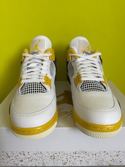 Tenisky Air Jordan 4 Retro - 4
