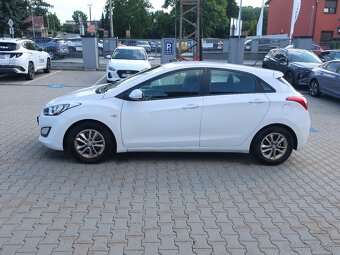 Hyundai i30 HB 1.4i 73kW KLIMA TAŽNÉ 1MAJITEL ČR - 4