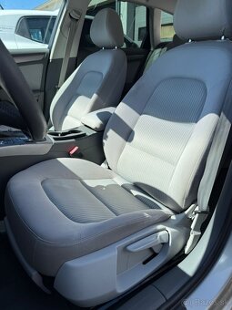 Audi A4 Avant B8 2.0 TDI 105 kW - 4