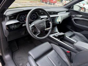 Audi e-tron 55 S-LINE 300 kW 408PS Quattro, Panoráma, Matrix - 4