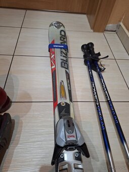 Lyže a lyžiarky - 4